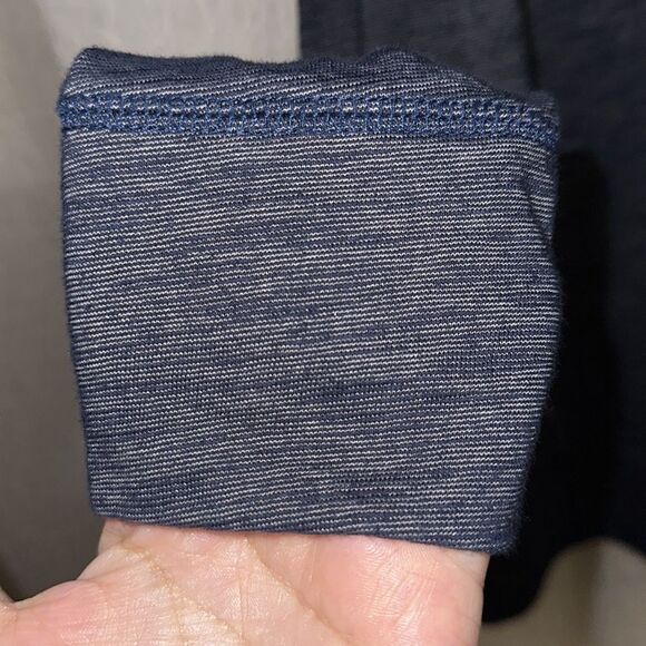 Guess M Hooded Long Sleeve Heathered Blue Chambray Trim Tee Henley - Picture 9 of 13